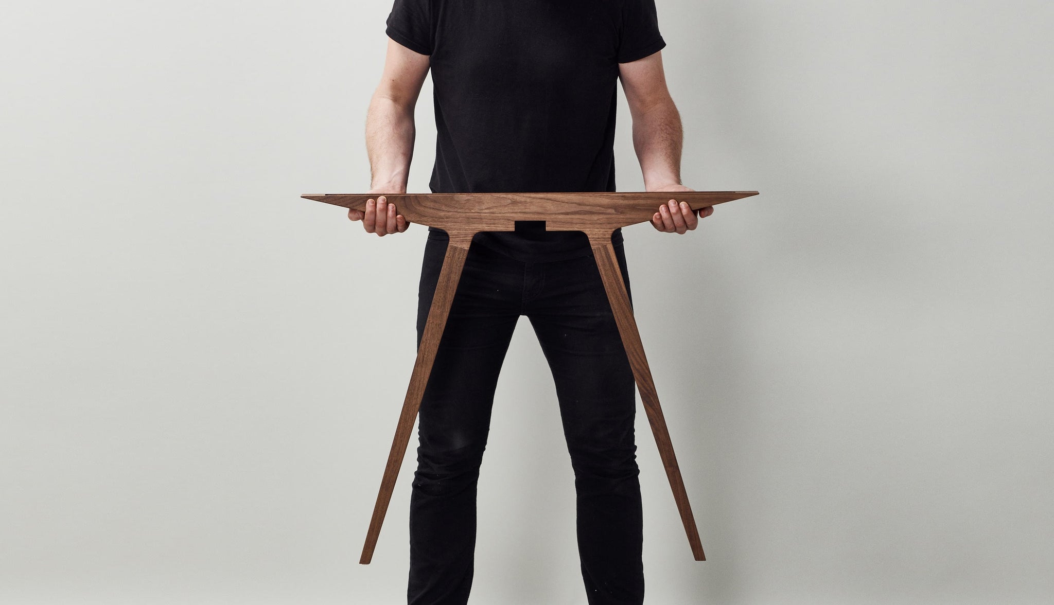 Louis Table Mast Furniture Walnut Legs