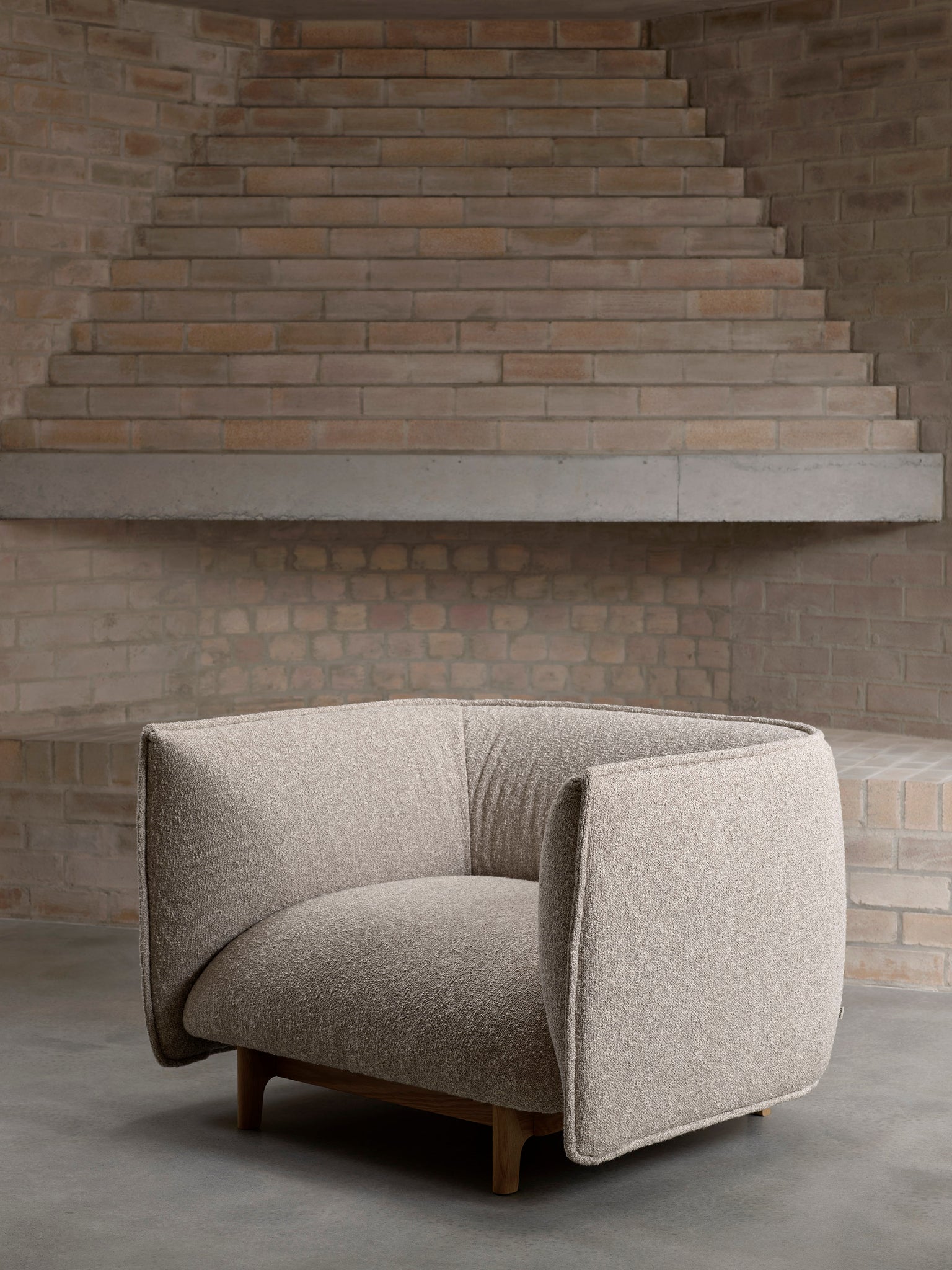 Mast Furniture Beam armchair Kvadrat Zero textile
